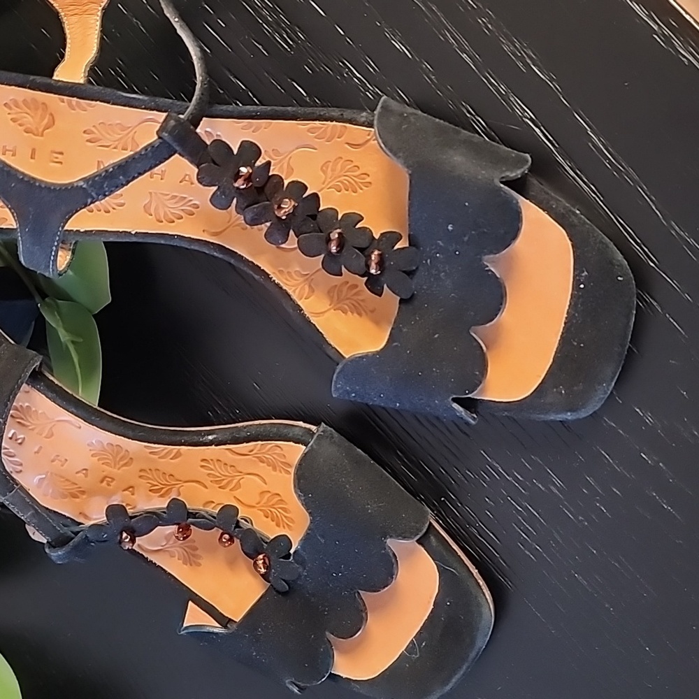 CHIE MIHARA Scalloped T-Strap Sandals EU 38 US 8 Beaded Floral Leather Spain Art - Picture 7 of 17